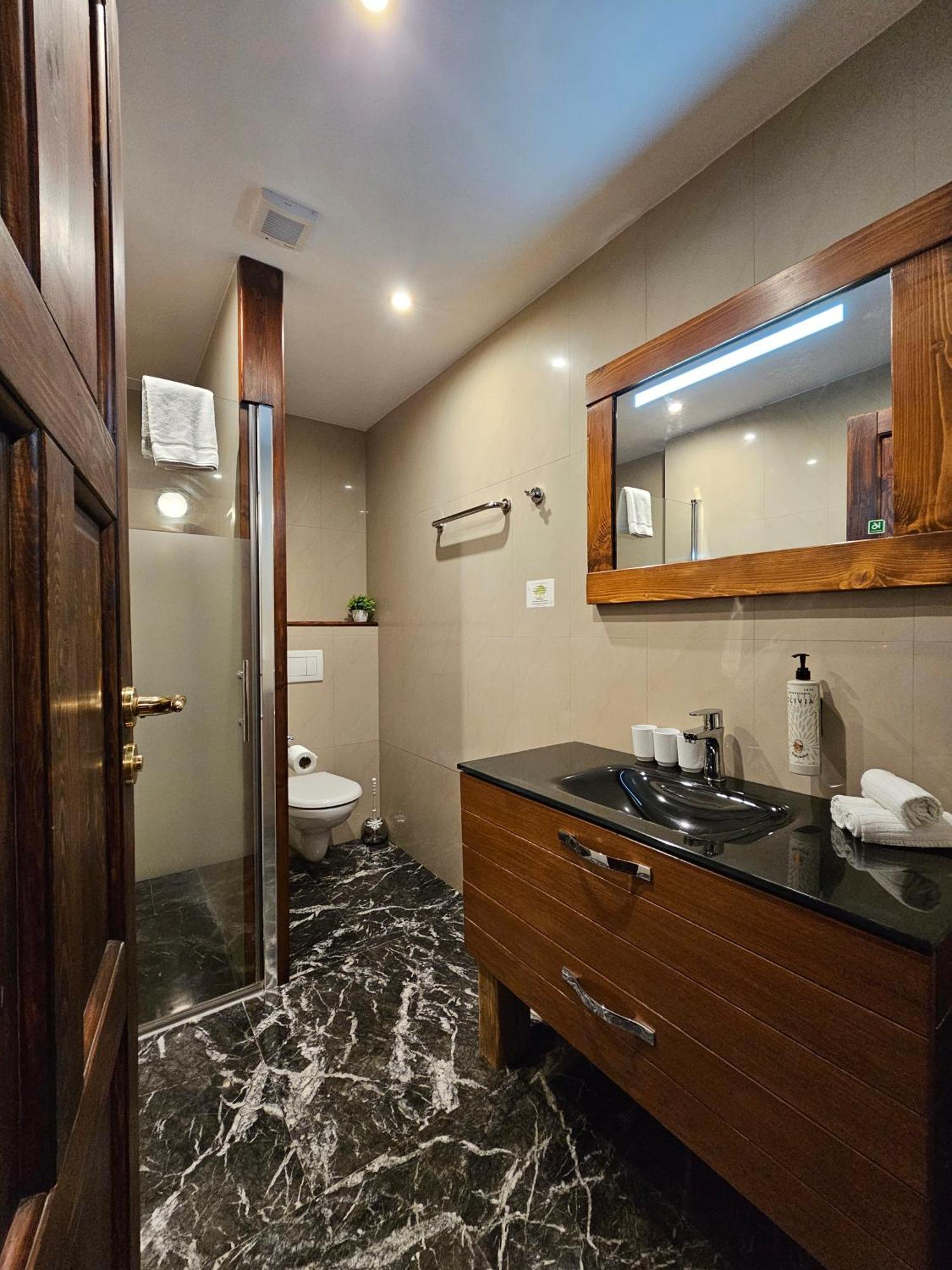 Hotel Galerie โรด์นิเช นาด ลาเบม ภายนอก รูปภาพ
